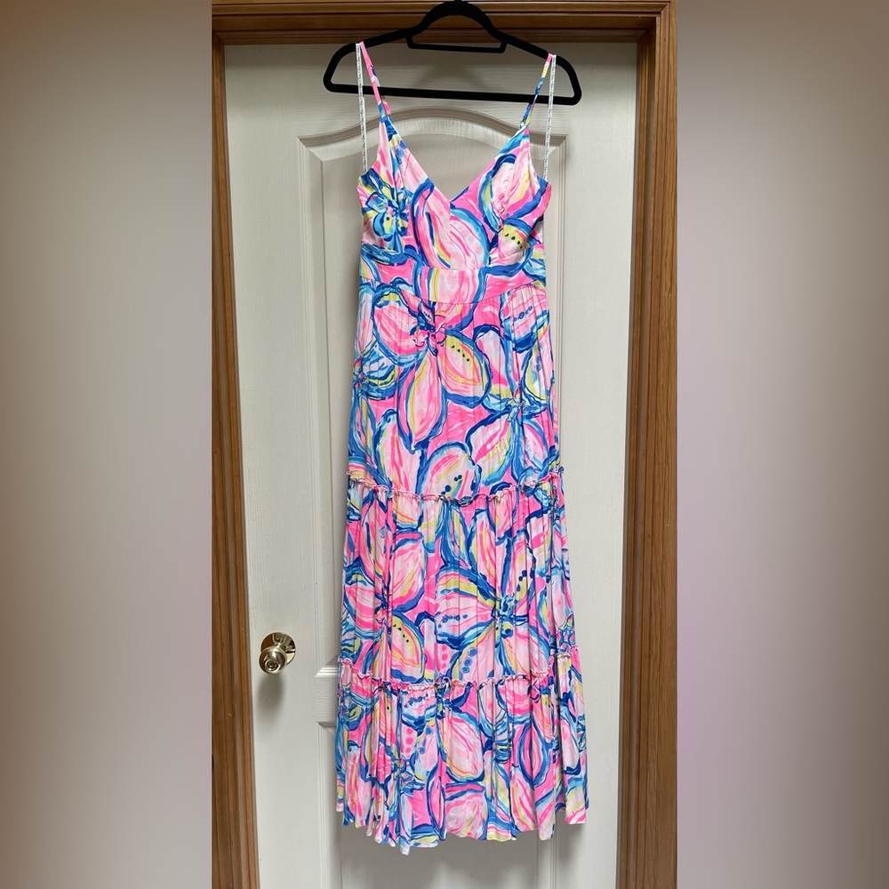Lilly Pulitzer Melody Maxi dress size 4 in excellent used condition.